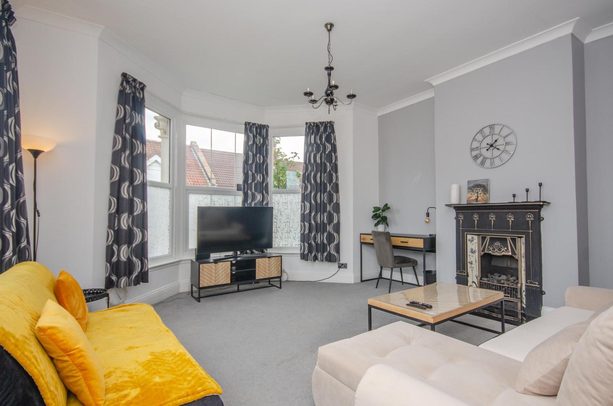 Stylish 91Sqm Victoria 2 Bedroom Apartment Bristol Esterno foto