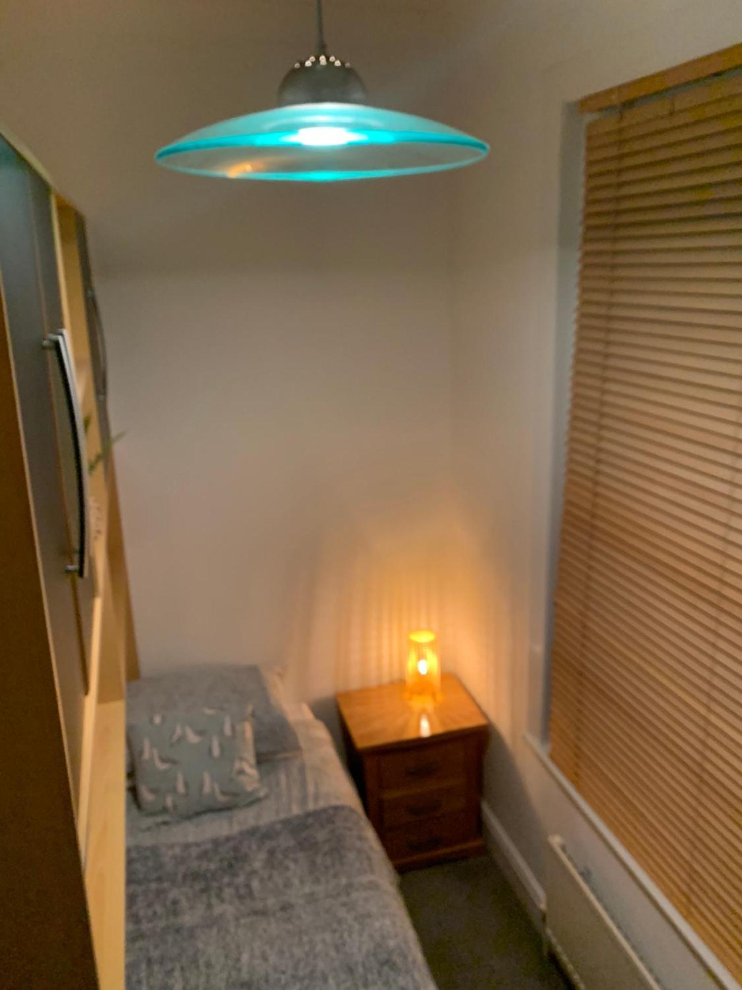 Stylish 91Sqm Victoria 2 Bedroom Apartment Bristol Esterno foto