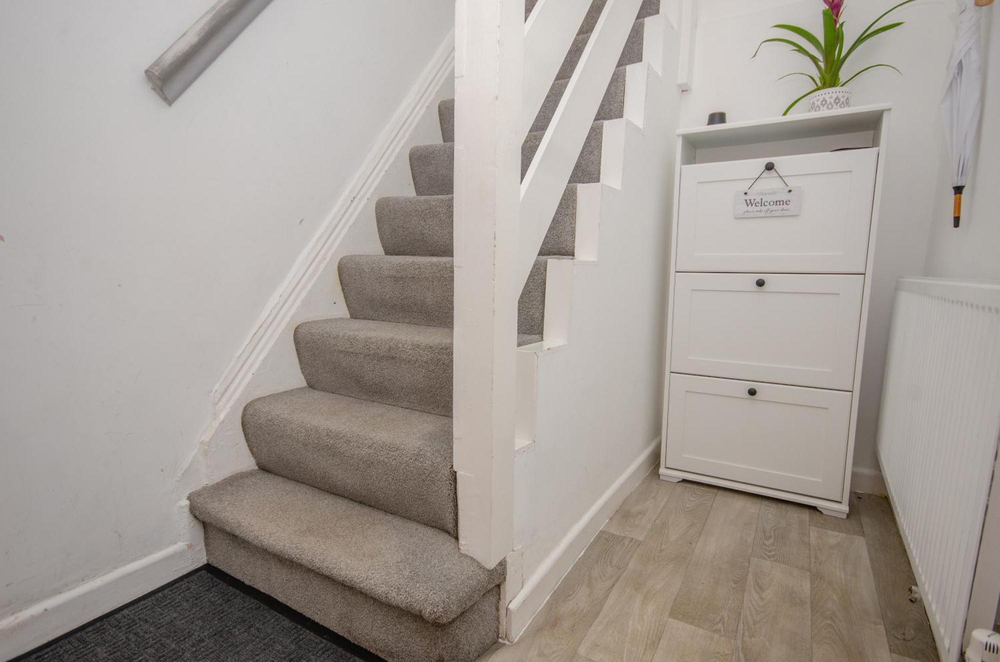 Stylish 91Sqm Victoria 2 Bedroom Apartment Bristol Esterno foto